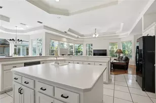 5203 Hillview Ln, Orlando, FL 32819 - Photo 12