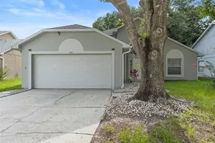 580 Valencia Pl Cir, Orlando, FL 32825 - Photo 1