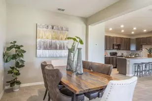 808 Sunshower Dr, Lady Lake, FL 32159 - Photo 8