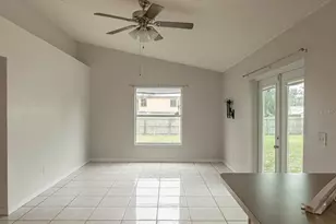 233 E Gardenia Dr, Orange City, FL 32763 - Photo 10