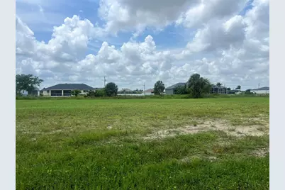 1802 NE 14th Street, Cape Coral, FL 33909 - Photo 1
