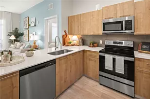 5256 International Dr, Orlando, FL 32819 - Photo 4