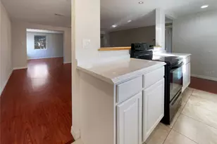 2132 McIntosh Rd, Sarasota, FL 34232 - Photo 10