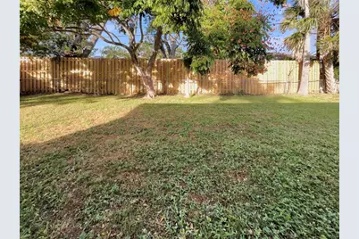 2132 McIntosh Road, Sarasota, FL 34232 - Photo 22