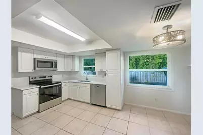 1911 Rambling Lane, Brandon, FL 33510 - Photo 10