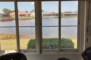 906 Bluewater Dr, Sun City Center, FL 33573 - Photo 18