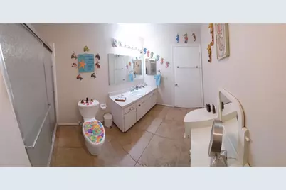 906 Bluewater Drive, Sun City Center, FL 33573 - Photo 24