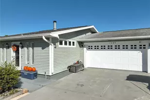 1395 Emerald Dr, Kissimmee, FL 34744 - Photo 2