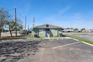 1610 1st St S, Winter Haven, FL 33880 - Photo 1