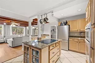 807 Silver Dr, Orlando, FL 32804 - Photo 14