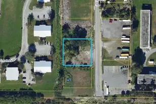 875 Joe Louis Ave, Pahokee, FL 33476 - Photo 1