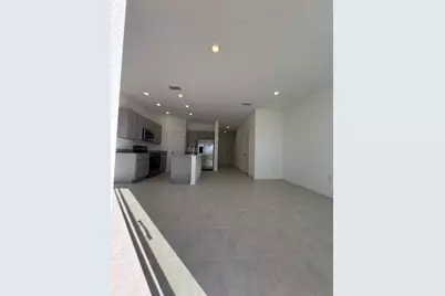 7805 Waterscape Drive, Groveland, FL 34736 - Photo 12