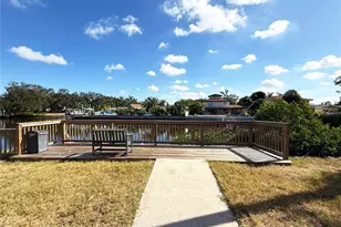 9002 Tudor Dr, Tampa, FL 33615 - Photo 6