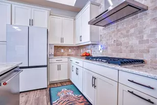 8394 Via Vittoria Way, Orlando, FL 32819 - Photo 8