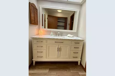 3652 Oak Grove Drive, Sarasota, FL 34243 - Photo 38