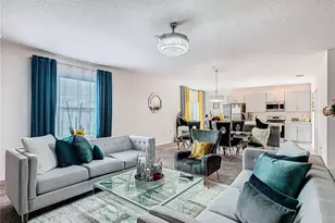 208 Goldenrod Ln, Kissimmee, FL 34759 - Photo 2