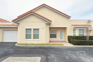 1083 David Walker Dr, Tavares, FL 32778 - Photo 2