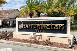 1083 David Walker Dr, Tavares, FL 32778 - Photo 4