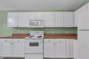 4700 Cumbrian Lakes Dr, Kissimmee, FL 34746 - Photo 10