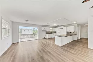 4233 5th Ave W, Palmetto, FL 34221 - Photo 6