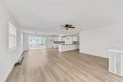 4233 5th Avenue W, Palmetto, FL 34221 - Photo 2