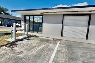 727 Tillman Pl, Plant City, FL 33566 - Photo 1