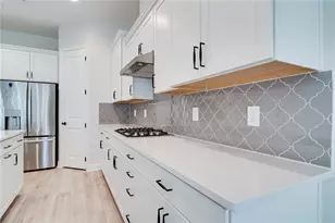 2111 Limestone Trl, Kissimmee, FL 34747 - Photo 8