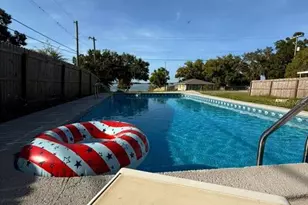 1065 N 10th St, Eagle Lake, FL 33839 - Photo 1