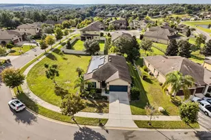 30021 Donnington Loop, Mount Dora, FL 32757 - Photo 2