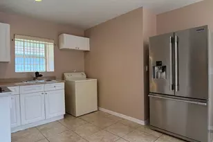 211 Caribbean Dr, Davenport, FL 33897 - Photo 4