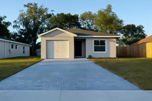25 W 17th St, Apopka, FL 32703 - Photo 1