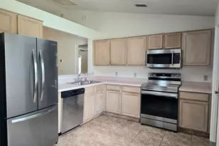 611 Cotulla Dr, Kissimmee, FL 34758 - Photo 4