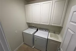 8427 Leatherleaf Ln, Orlando, FL 32827 - Photo 14