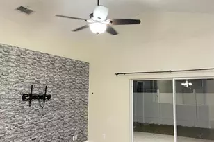 553 Maidenhair Ct, Orange City, FL 32763 - Photo 8