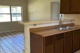 127 Country Club Dr, Sanford, FL 32771 - Photo 6