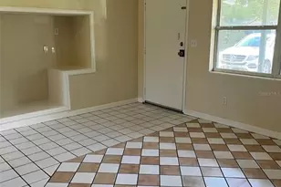 127 Country Club Dr, Sanford, FL 32771 - Photo 2