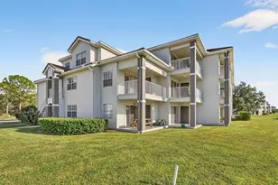 13917 Fairway Island Dr, Orlando, FL 32837 - Photo 2