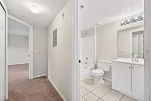 13917 Fairway Island Dr, Orlando, FL 32837 - Photo 32