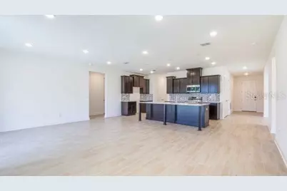 851 Hawthorne Berry Road, Lakeland, FL 33810 - Photo 8