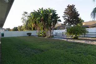 952 Leyburn Dr, Deltona, FL 32725 - Photo 6