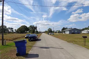 2443 W Newton Rd, Avon Park, FL 33825 - Photo 22