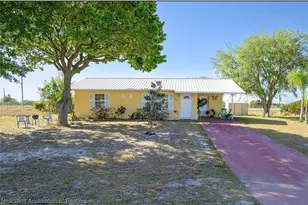 2443 W Newton Rd, Avon Park, FL 33825 - Photo 1