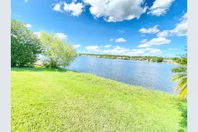 4894 Waterside Pointe Circle, Orlando, FL 32829 - Photo 6