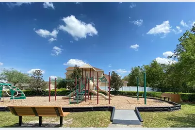 4894 Waterside Pointe Circle, Orlando, FL 32829 - Photo 4