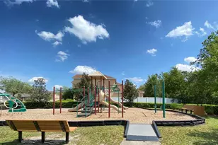 4894 Waterside Pointe Cir, Orlando, FL 32829 - Photo 4