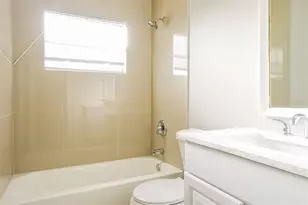 8311 Esperanza St, Orlando, FL 32817 - Photo 10