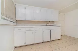 5023 College Dr, Orlando, FL 32811 - Photo 12