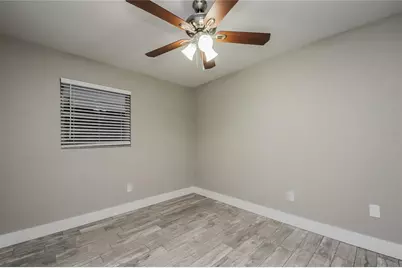 1805 Simonton Avenue, Orlando, FL 32806 - Photo 8
