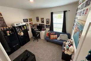 2606 Angel Fls Dr, Davenport, FL 33837 - Photo 16