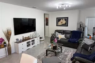 2606 Angel Fls Dr, Davenport, FL 33837 - Photo 6